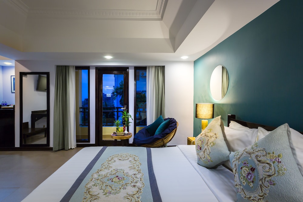 Junior Suite Double with Balcony - Photo 8