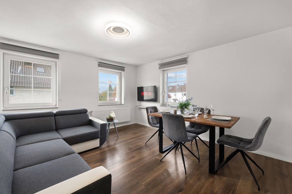 Basic Apartment photo 3