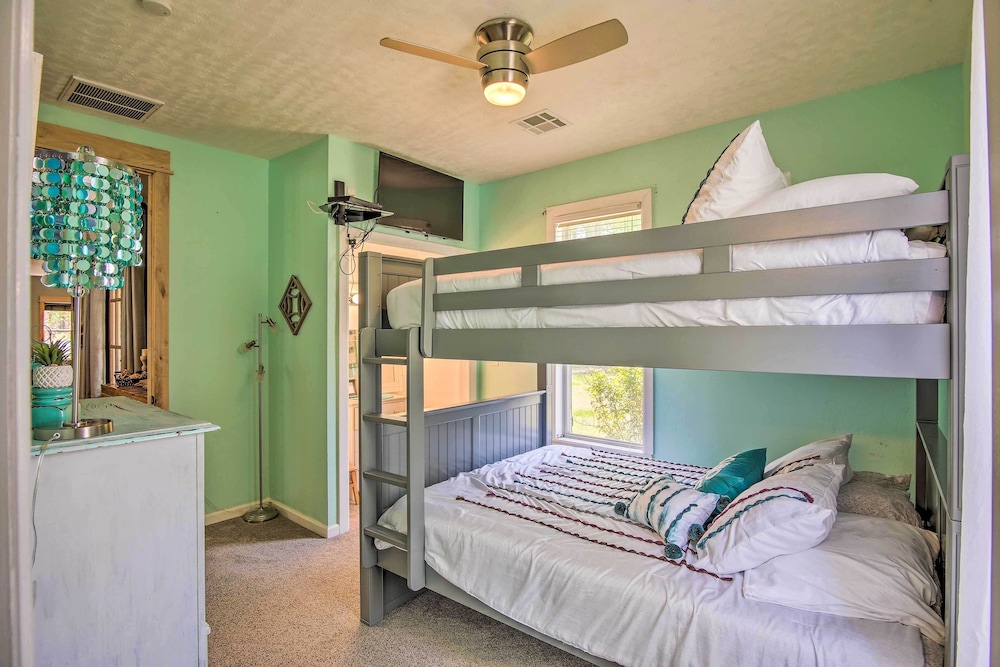 House (4 Bedrooms) photo 2