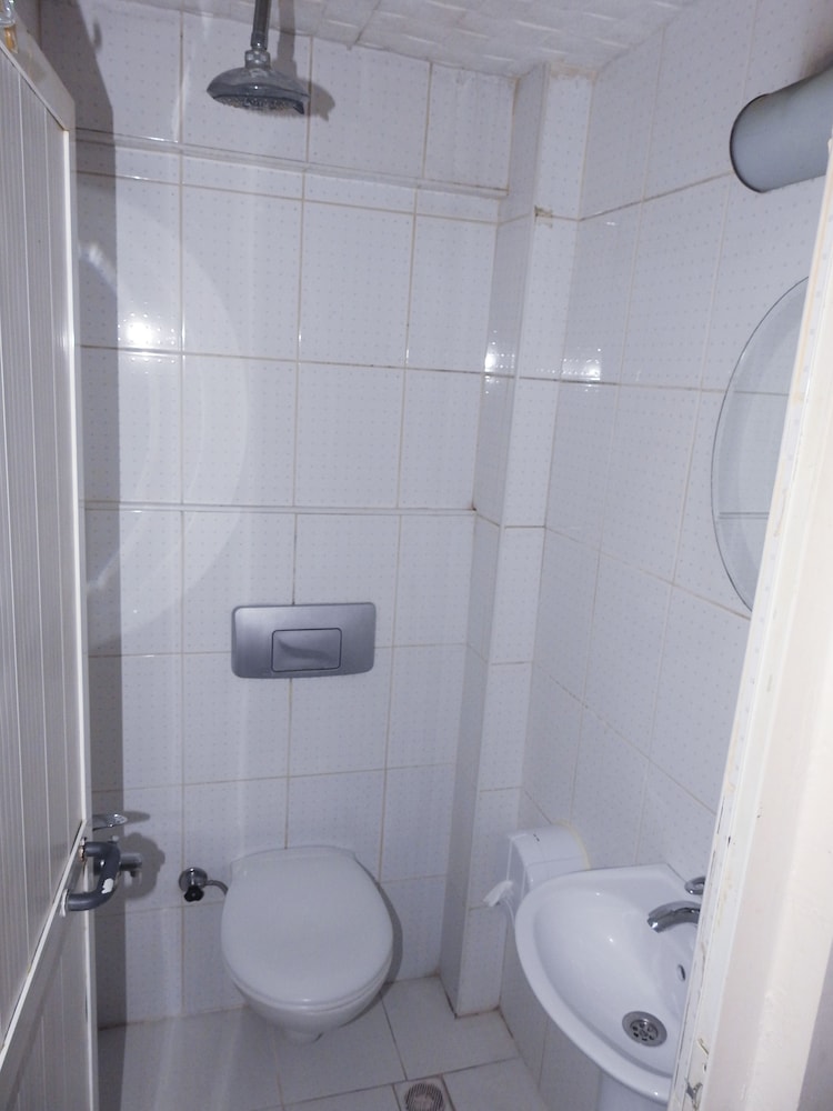 Standard Twin Room photo 2