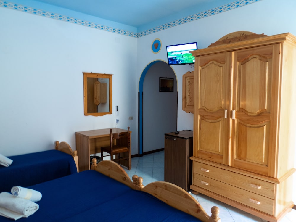 Comfort Twin Room, 1 Bedroom, Non Smoking, Balcony photo 2