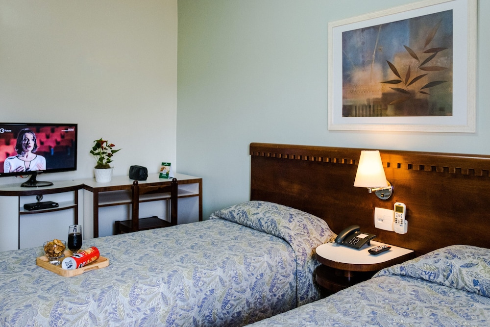 Standard Twin Room, Non Smoking photo 1