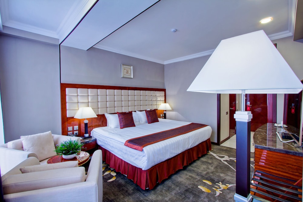 Superior Double Room, City View photo 2