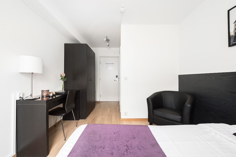Standard Room, 1 Twin Bed, Non Smoking - Photo 4