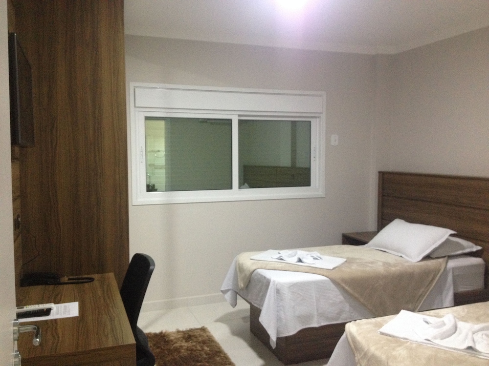 Deluxe Triple Room photo 2