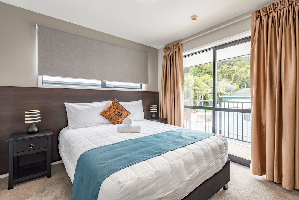 Blue Dolphin Block Superior Apartment, 2 Bedrooms photo 2