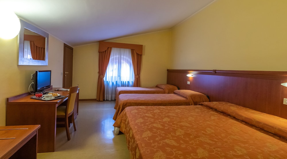 Standard Quadruple Room photo 1