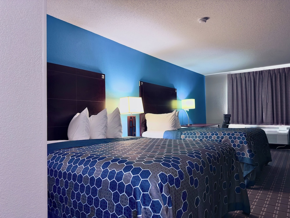 Standard Double Room, 2 Queen Beds - Photo 19