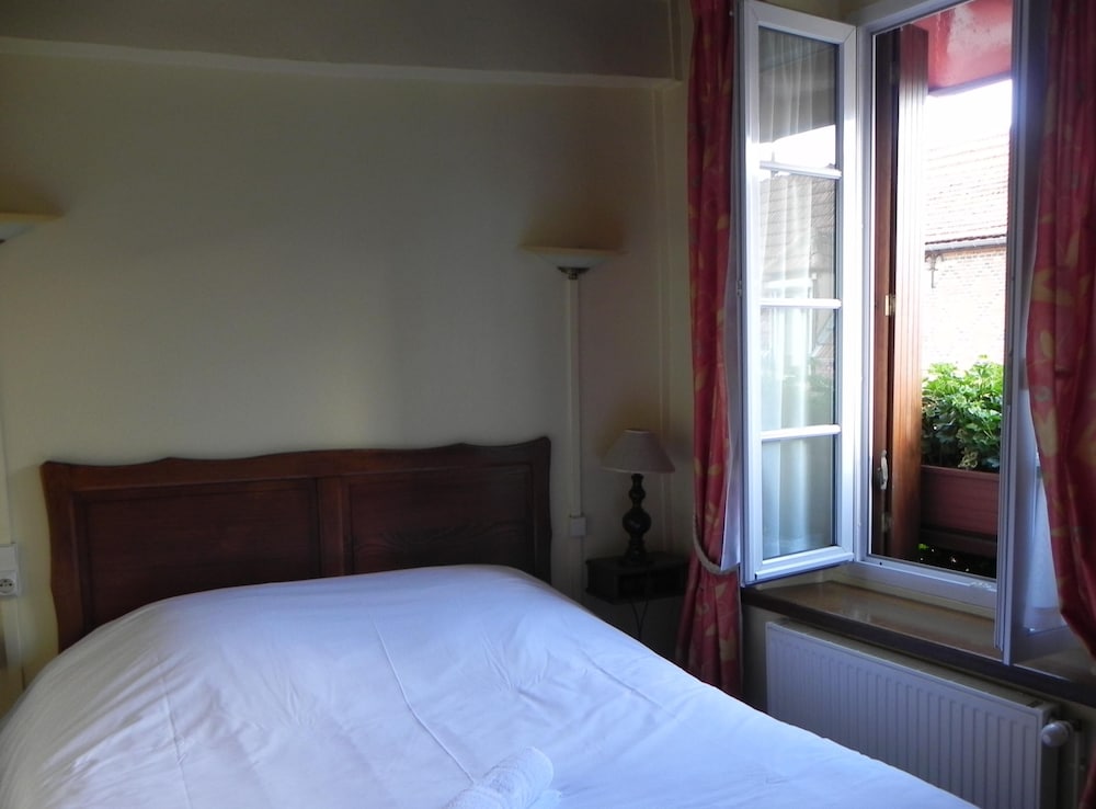 Standard Room - Photo 1