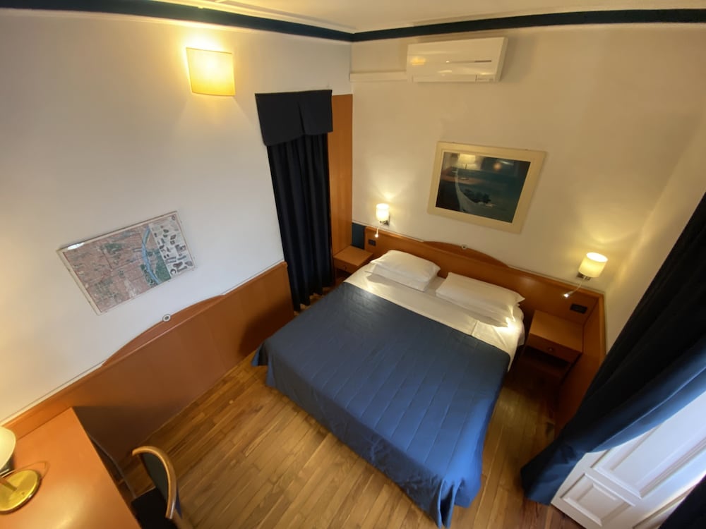 Traditional Double Room, 1 Queen Bed