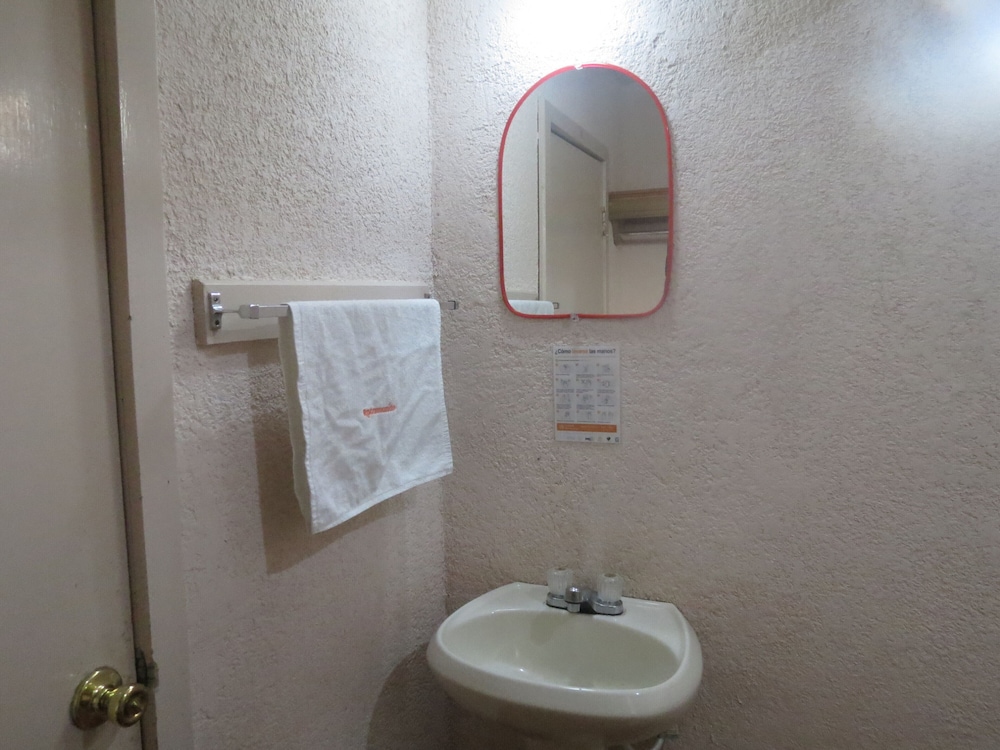 Standard Room - Photo 21
