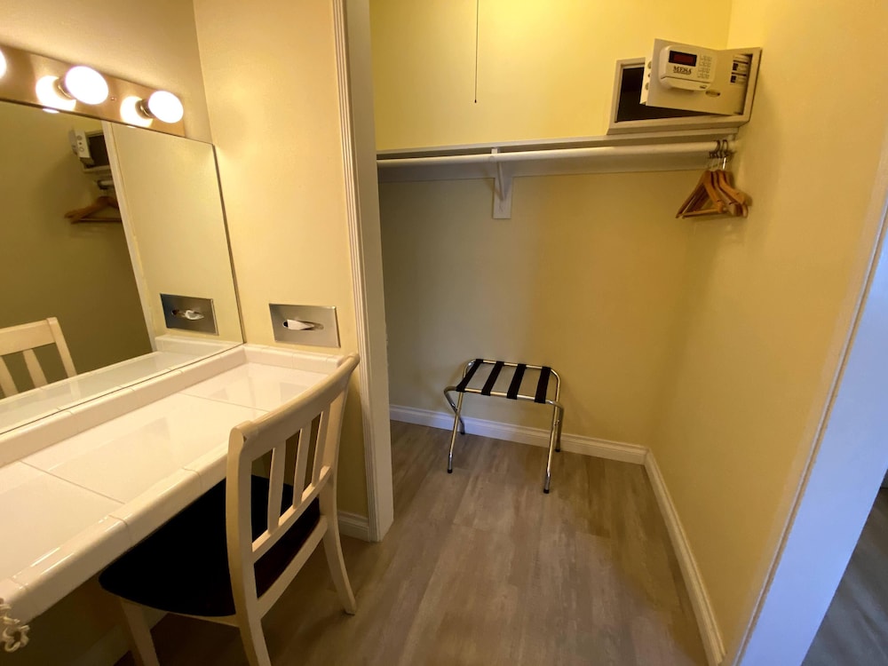 Executive Room, 1 King Bed
