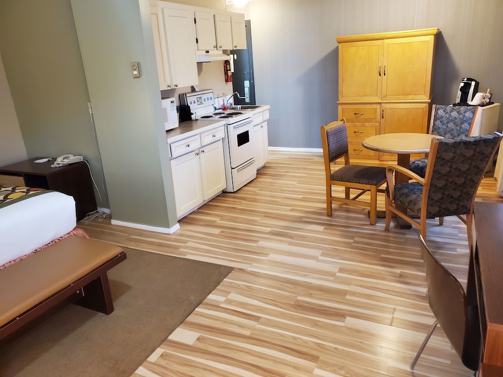 Efficiency, Standard Room, 1 Queen Bed - Photo 4