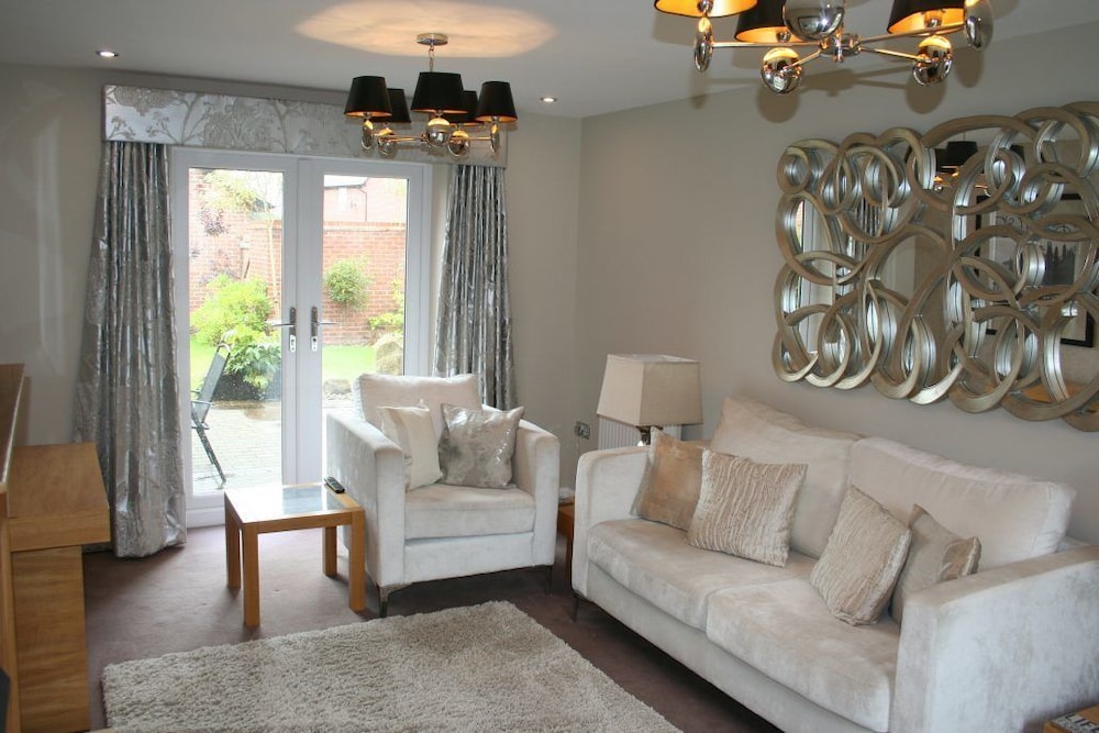 House, 3 Bedrooms