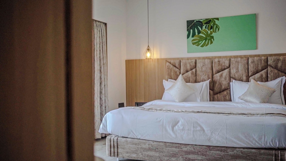Premium Room, Pool View