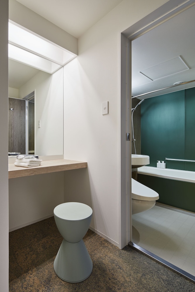 Standard Twin Room, Non Smoking - Photo 5