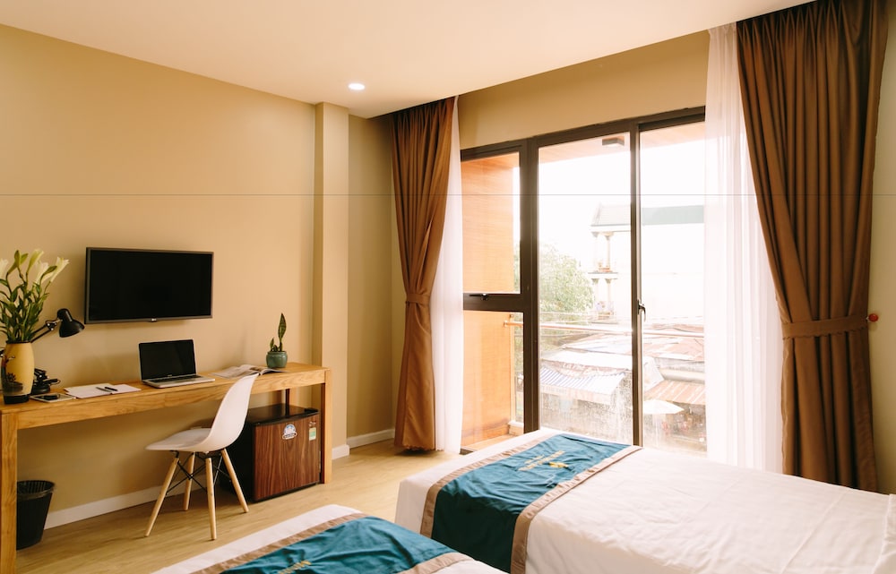 Deluxe Twin Room, Balcony photo 3