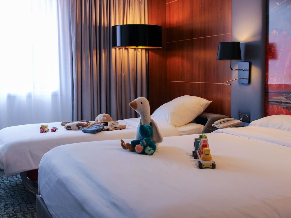 Family Room (1 Double Bed and 1 Single Bed) photo 3
