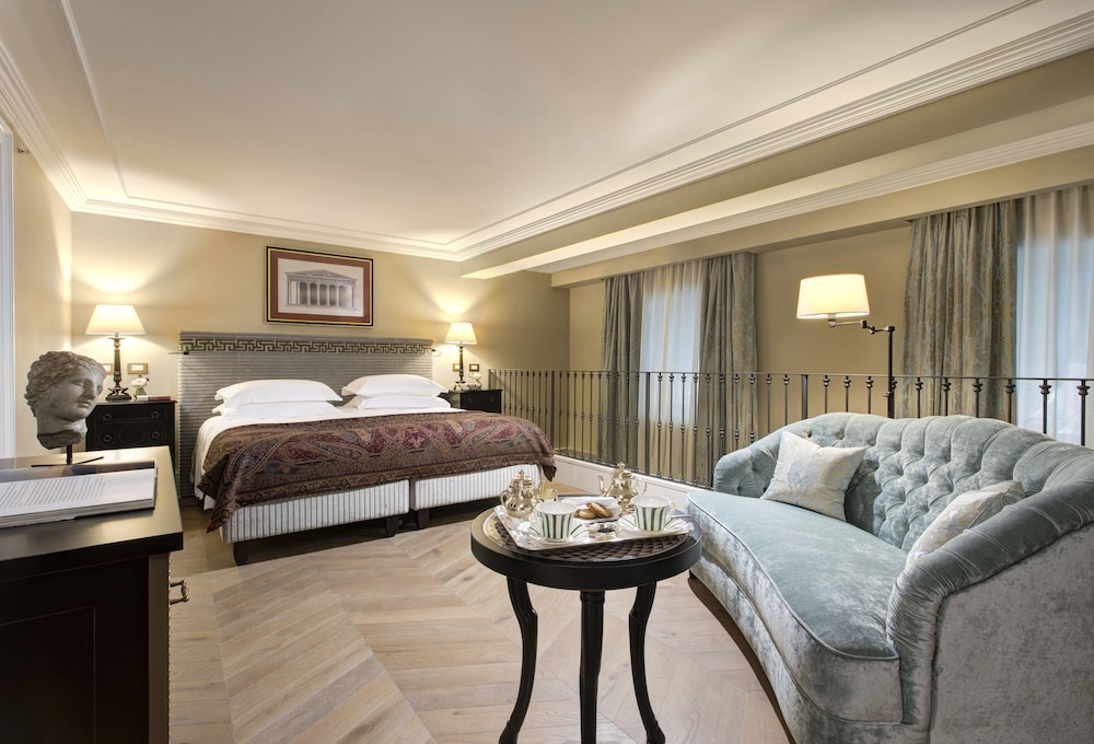 Junior Suite (2 Floor) thumbnail 5