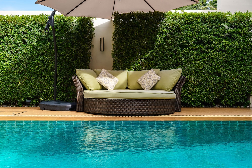 Luxury Villa photo 2