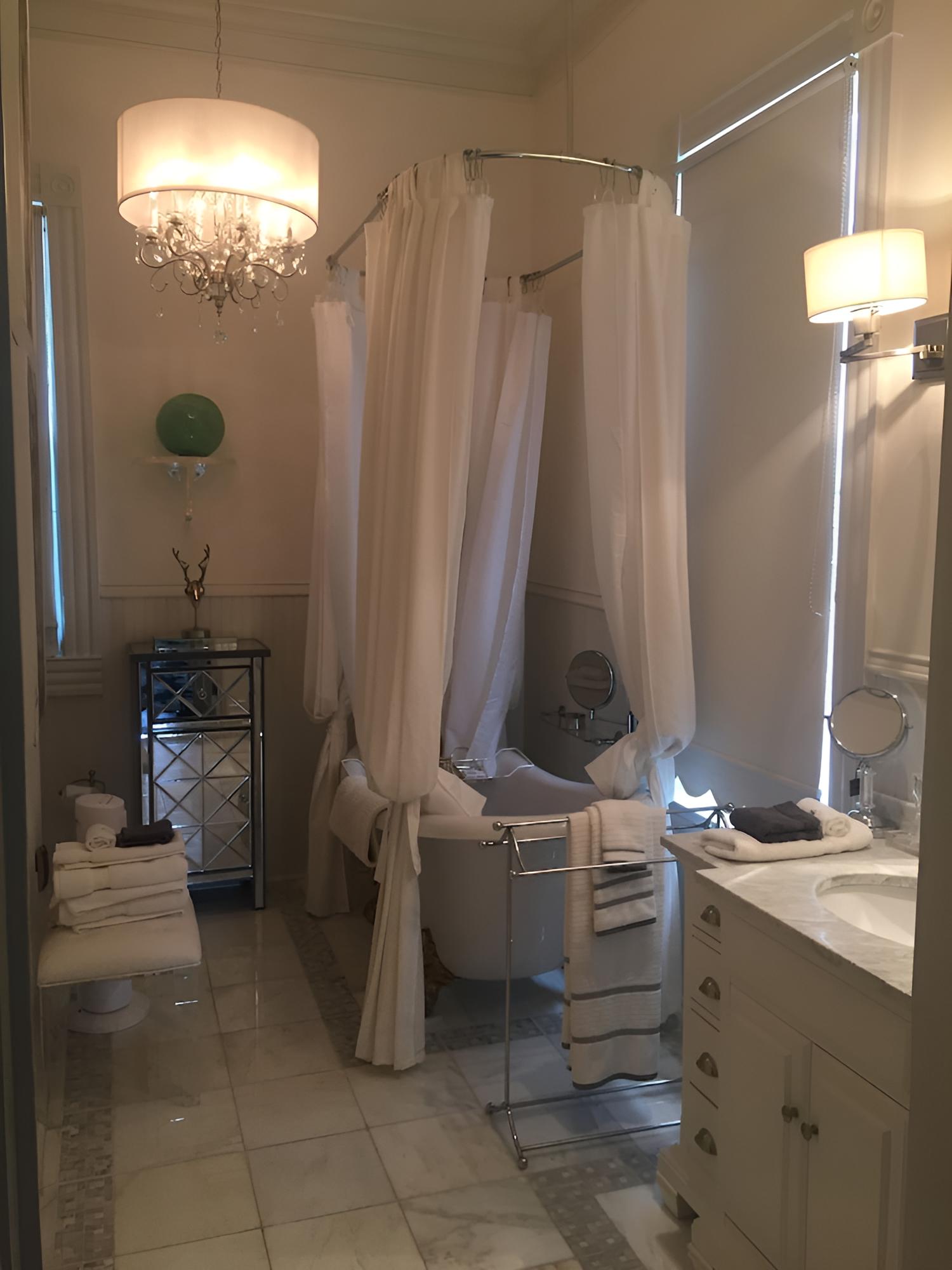 Luxury Double Room, 1 Queen Bed photo 3