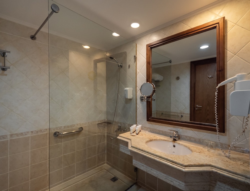 Superior Room Garden View - Photo 7