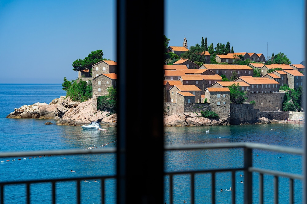 Premium Double or Twin Room, Sea View - Photo 18