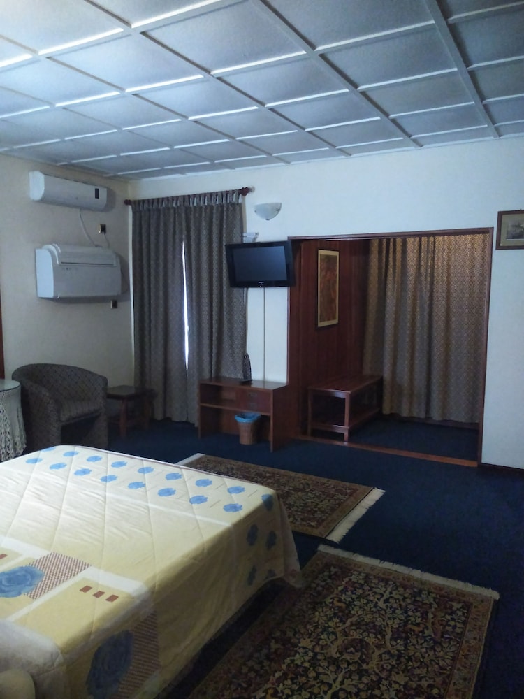 Deluxe Double Room, 1 Double Bed, Non Smoking, Ensuite photo 2