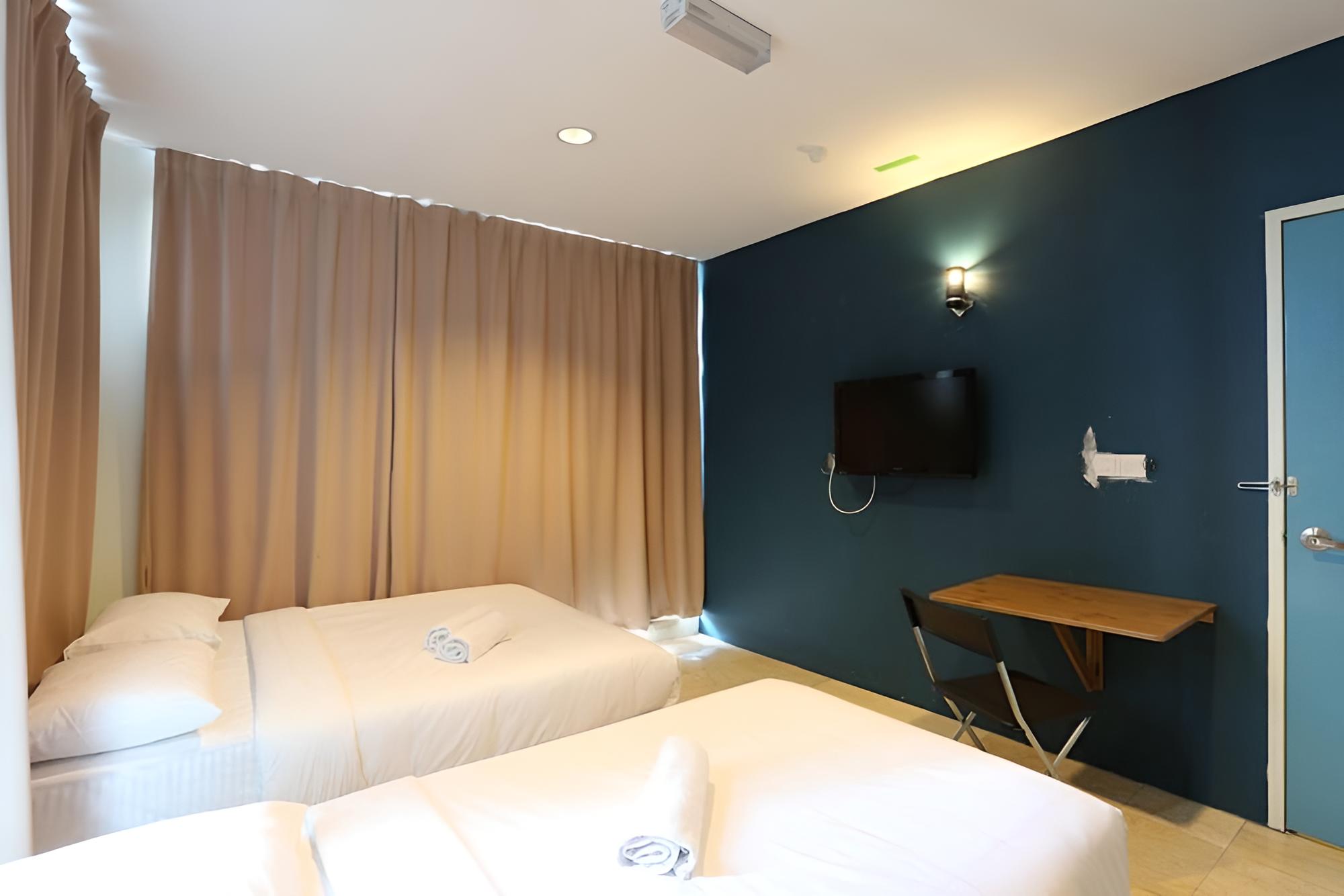 Deluxe Triple Room photo 2