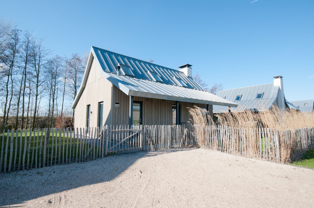 Villa Oesterdam Wellness | 6 personen photo 2