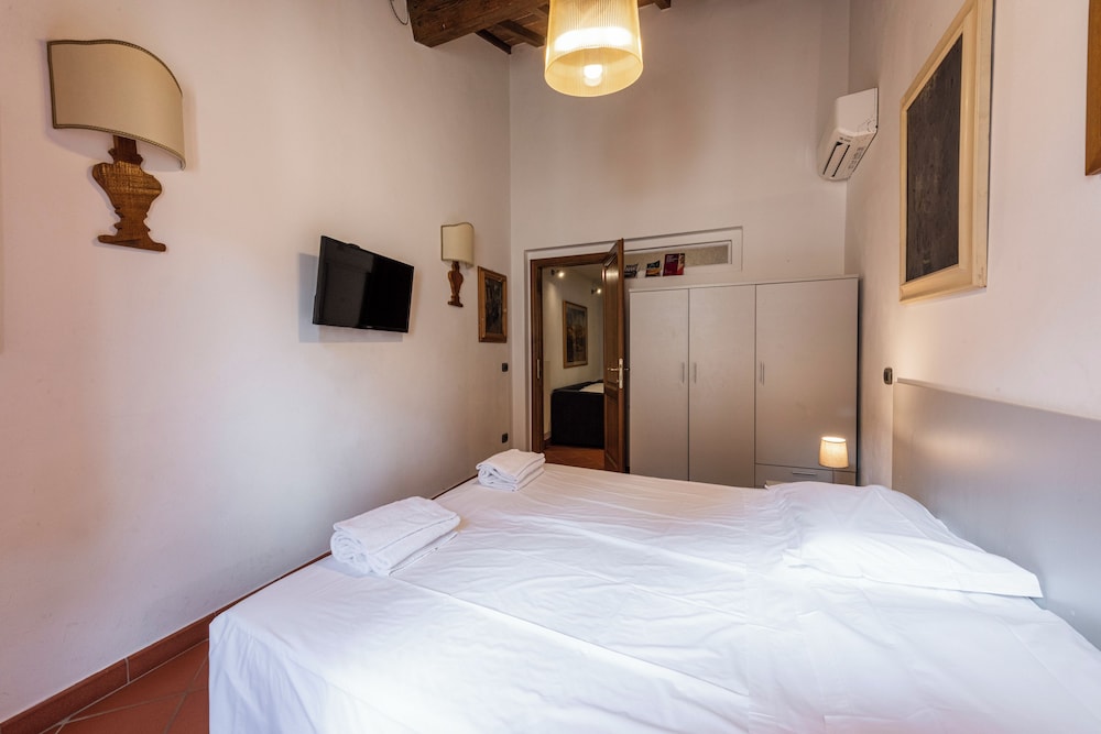 Comfort Apartment, 2 Bedrooms photo 2