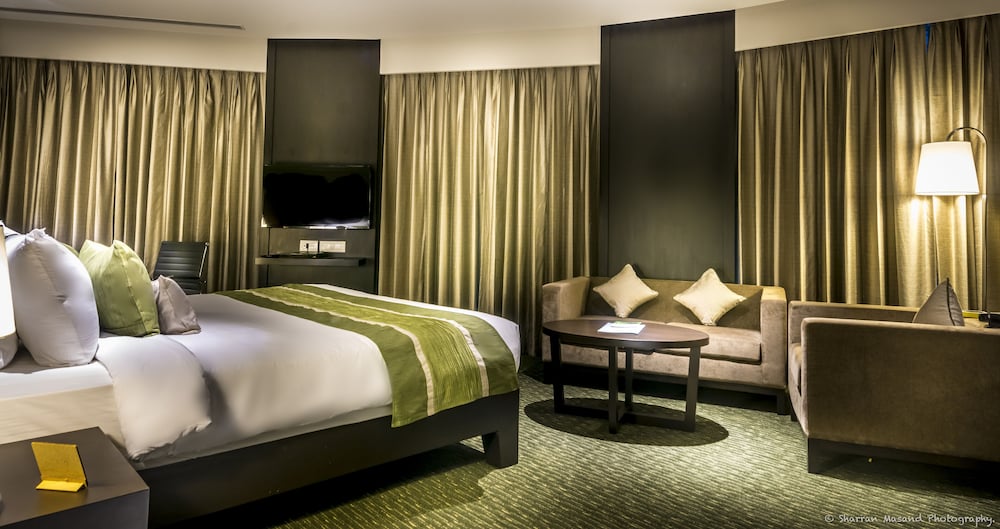 Executive Room - Photo 3