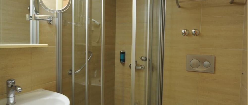 Double Room, Corner photo 2