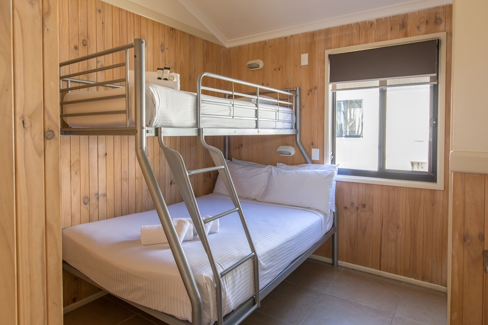 Superior Suite, 2 Bedrooms, Non Smoking, Kitchen photo 2
