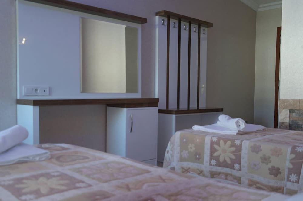 Standard Twin Room photo 3