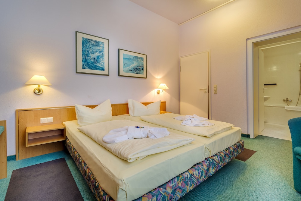 Standard Double Room - Photo 4