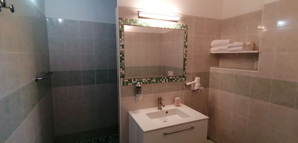 Superior Double Room, Ensuite (Double Sup) photo 2