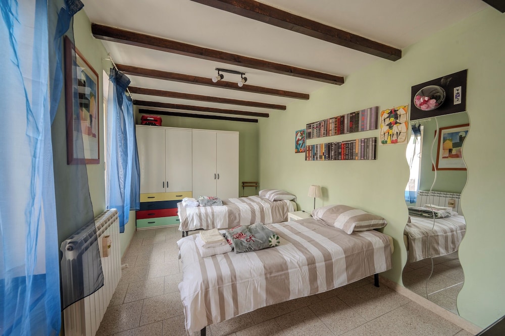 Apartment, 2 Twin Beds, Kitchen