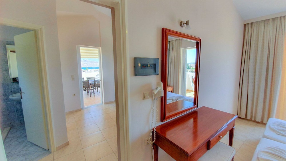 Duplex, 2 Bedrooms, Balcony, Sea View photo 3