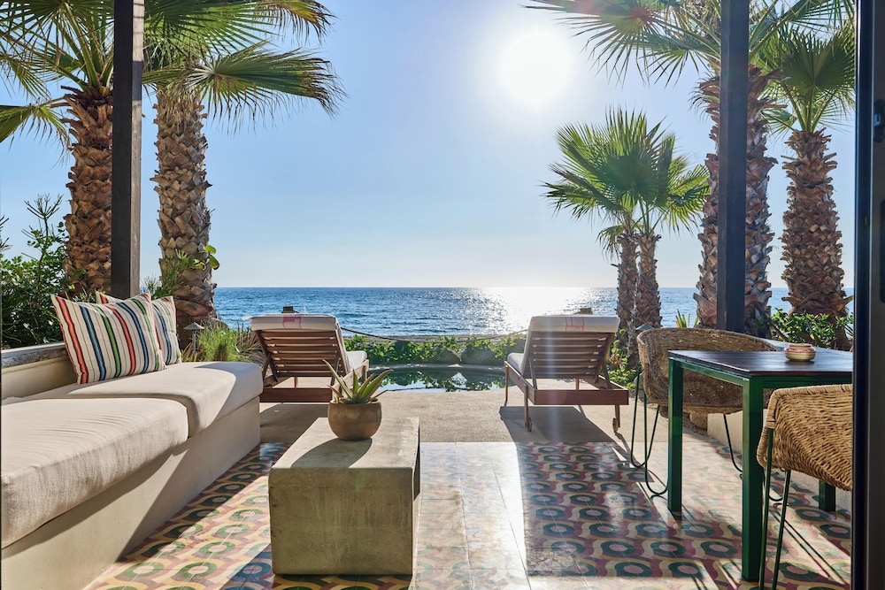 Studio, 1 King Bed, Ocean View (Plunge Pool)