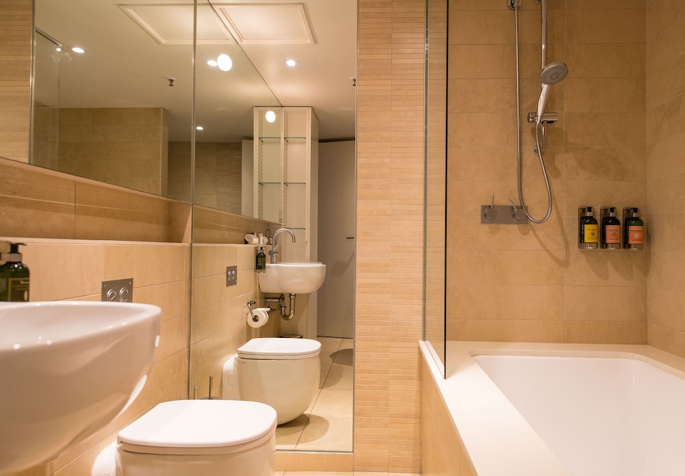 Two Bedroom Apartment - IXL Apartments photo 2