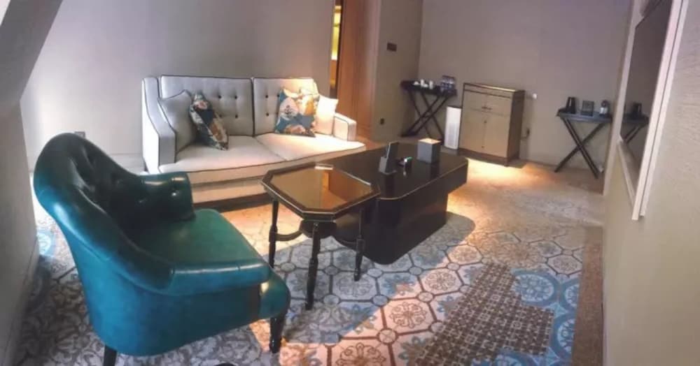 Deluxe Suite, Garden View photo 2