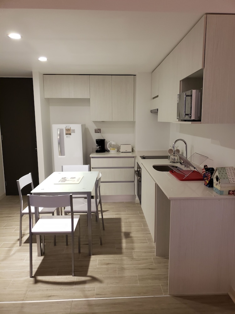Deluxe Apartment, 1 Queen Bed With Sofa Bed, City View photo 2