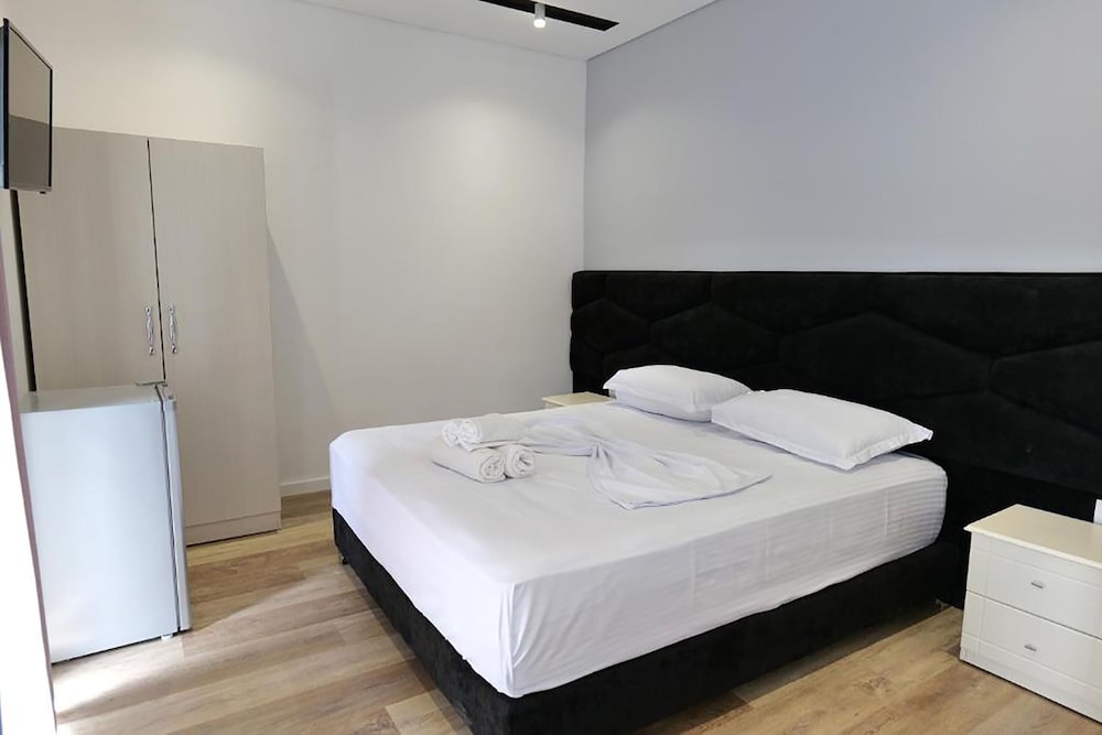 Deluxe Double Room, Partial Sea View