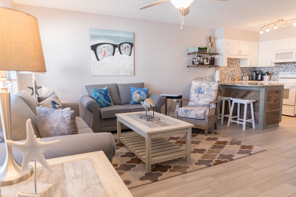 Condo, 1 Bedroom