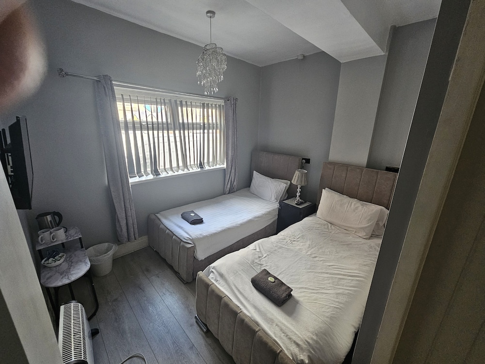 Economy Twin Room