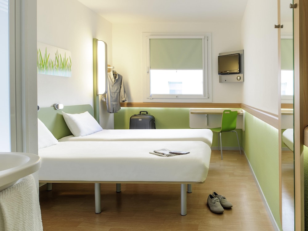 Room, 2 Twin Beds photo 3