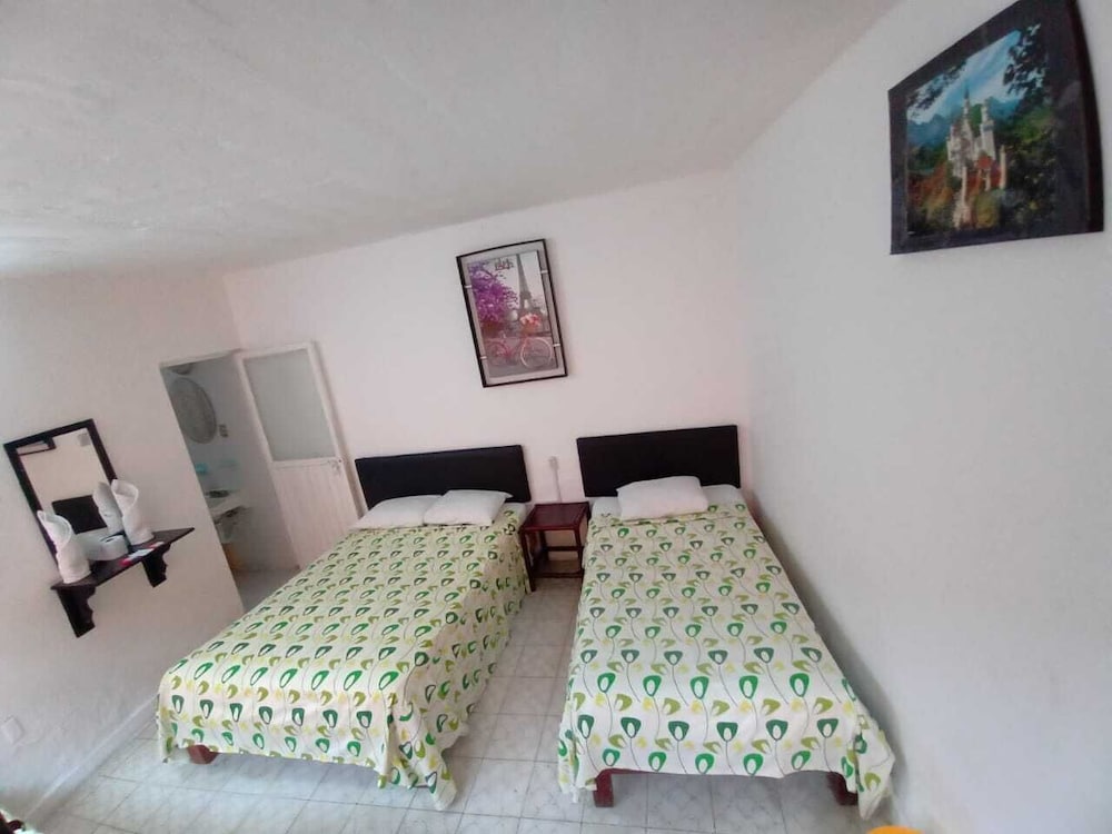 Basic Quadruple Room, 2 Double Beds