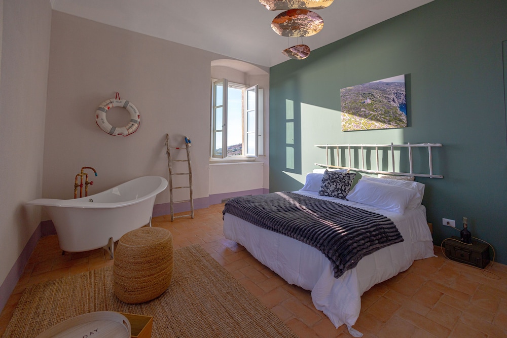 Exclusive Suite, Sea View