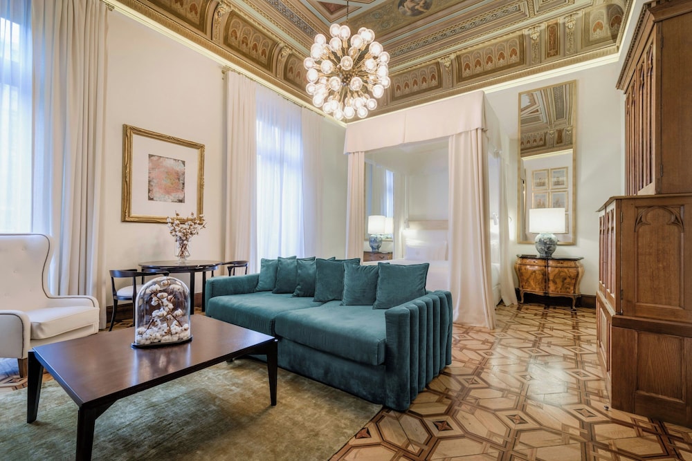 Suite, 1 Bedroom, City View